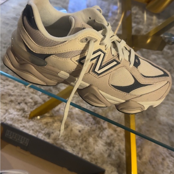 New Balance Cream and Gray Athletic Shoes - Picture 5 of 6